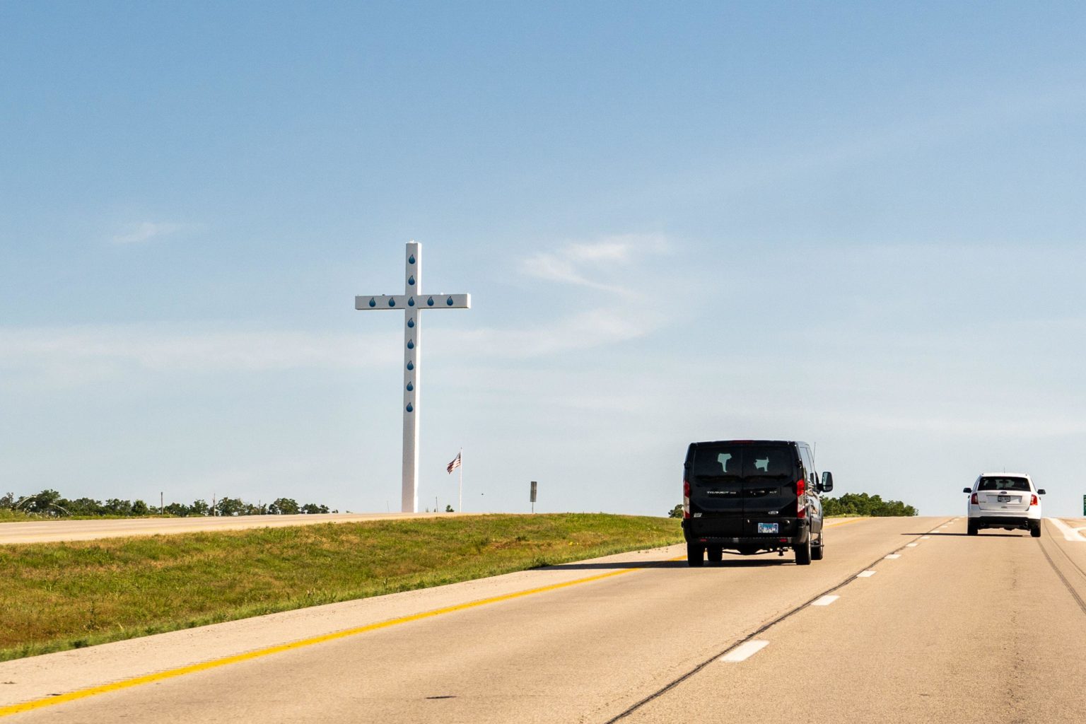 giant cross cut